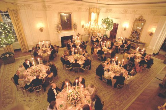 Reagans_host_a_state_dinner_for_Prince_Charles_and_Princess_Diana