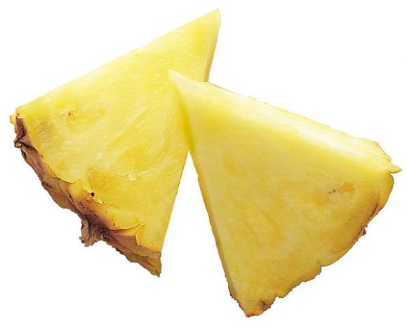 596px-Ananas_comosus_slices